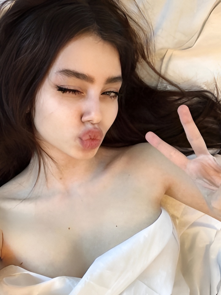 Борислава привлекательная девушка из Амурска цена от 1500 руб