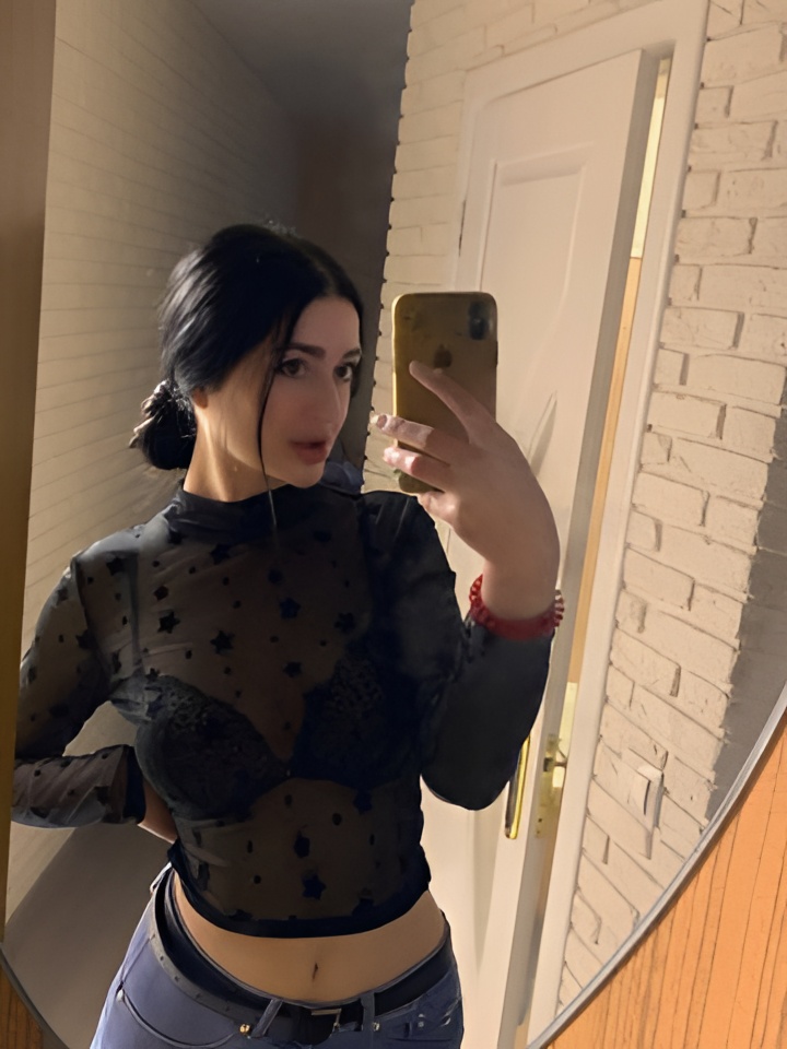 Василиса привлекательная девушка из Амурска цена от 4000 руб